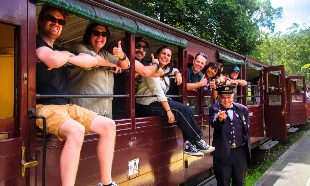 Puffing-Billy-w-guests
